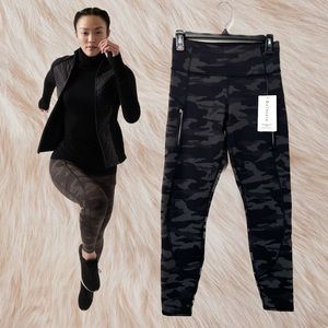 ATHLETA Rainier Reflective Tight || NWT